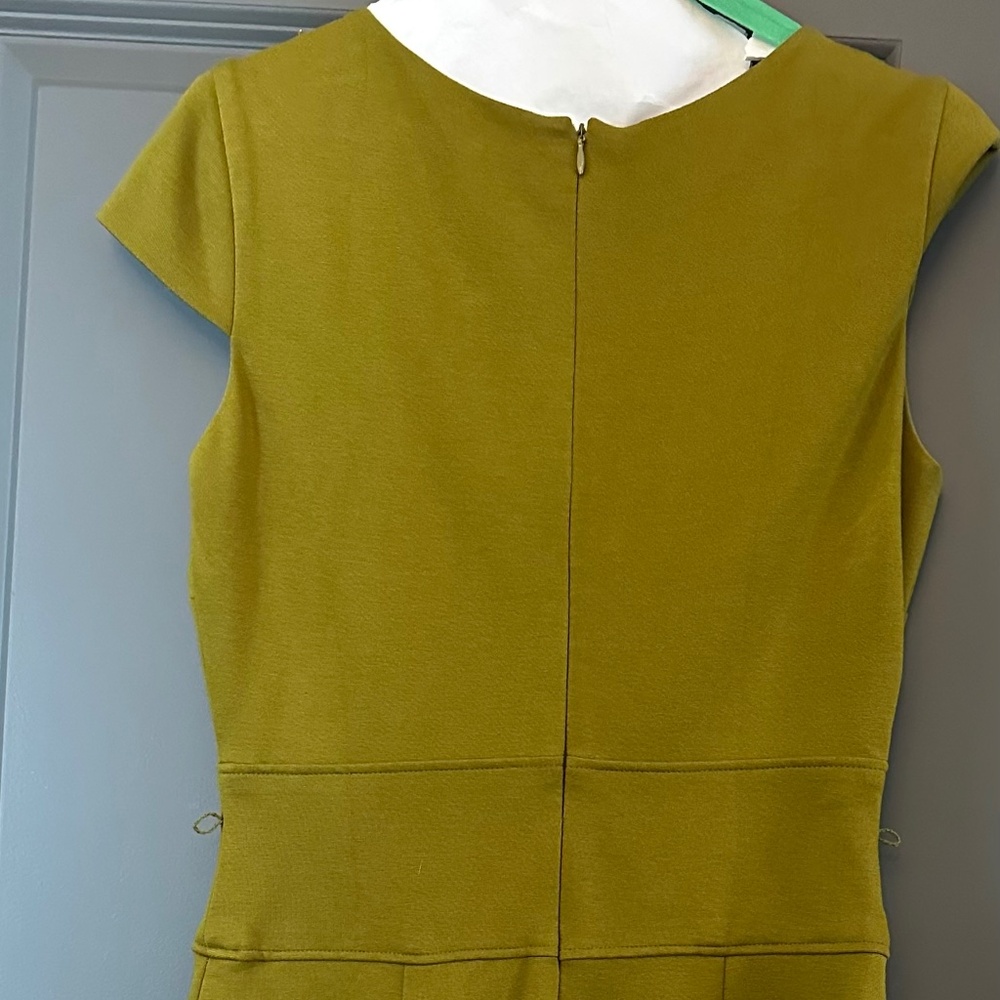 Dress - Picture 2 of 4